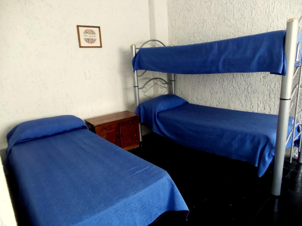 Hostel Otro Mundo Capdevila Bagian luar foto