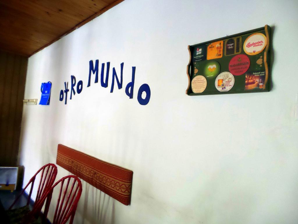 Hostel Otro Mundo Capdevila Bagian luar foto