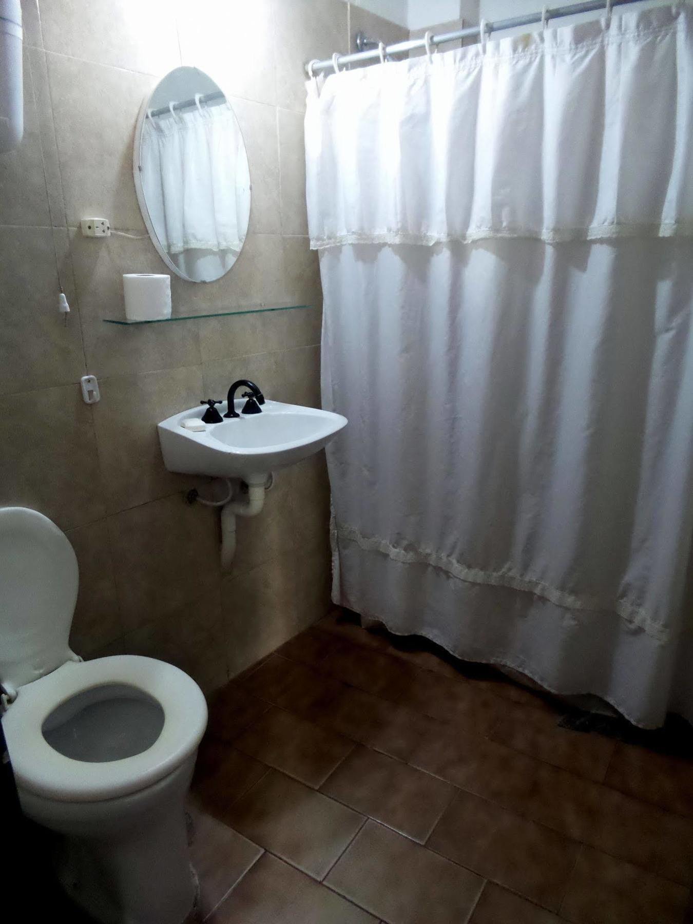 Hostel Otro Mundo Capdevila Bagian luar foto
